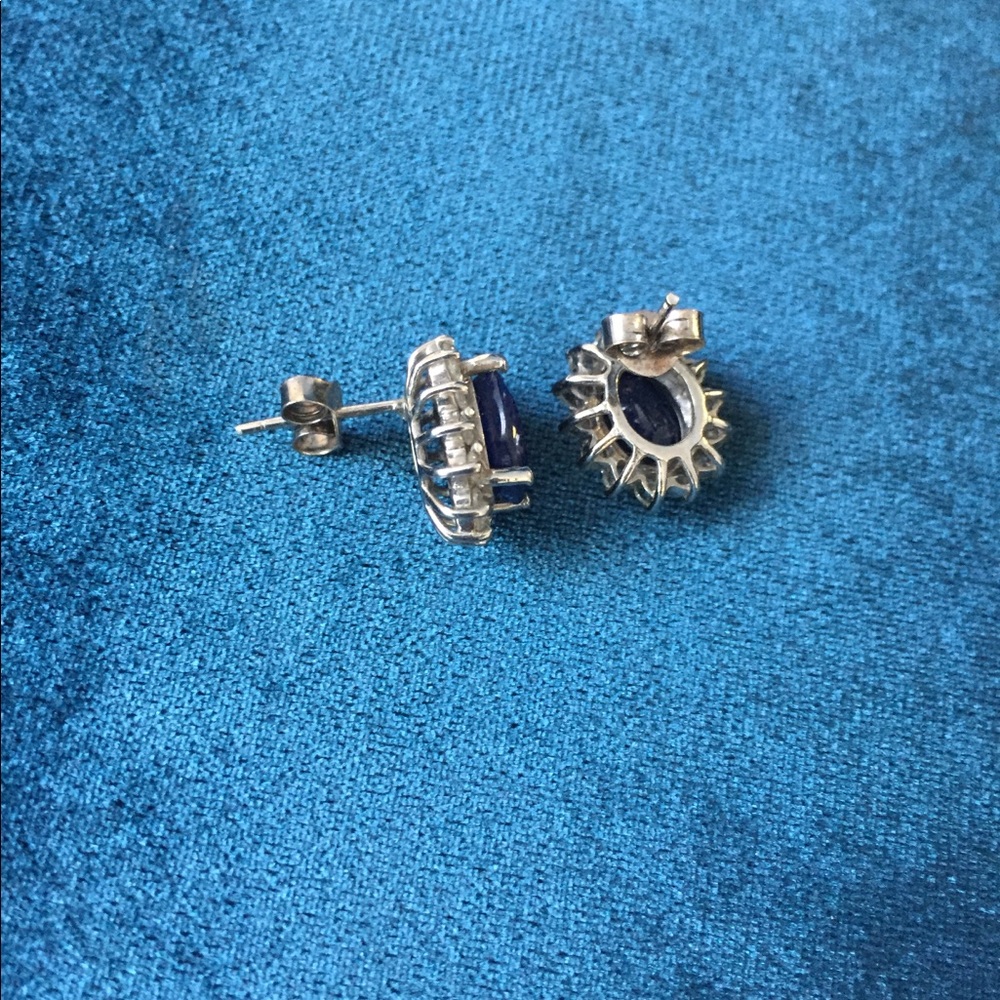 Beautiful 14k sapphire and diamond earrings ❤️❤️❤️ - Picture 3 of 5